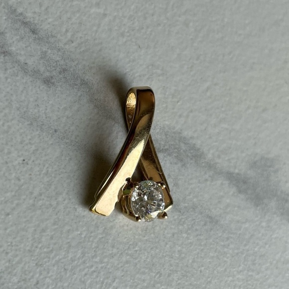 Vintage UTC 925 Sterling Silver CZ Pendant Ribbon Round Cubic Zirconia Sparkly - Picture 4 of 9